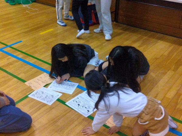 KYTと間違い探しを考える参加者