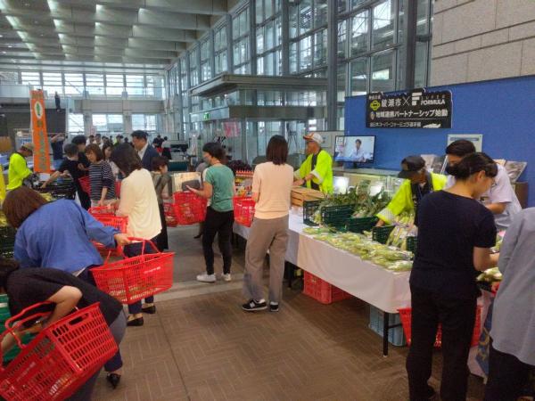 地産地消フェアの様子