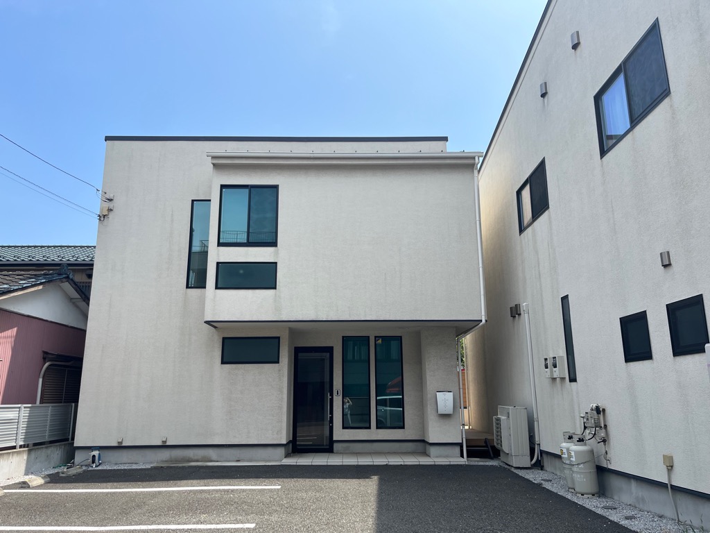 綾瀬モデルハウス事務所棟