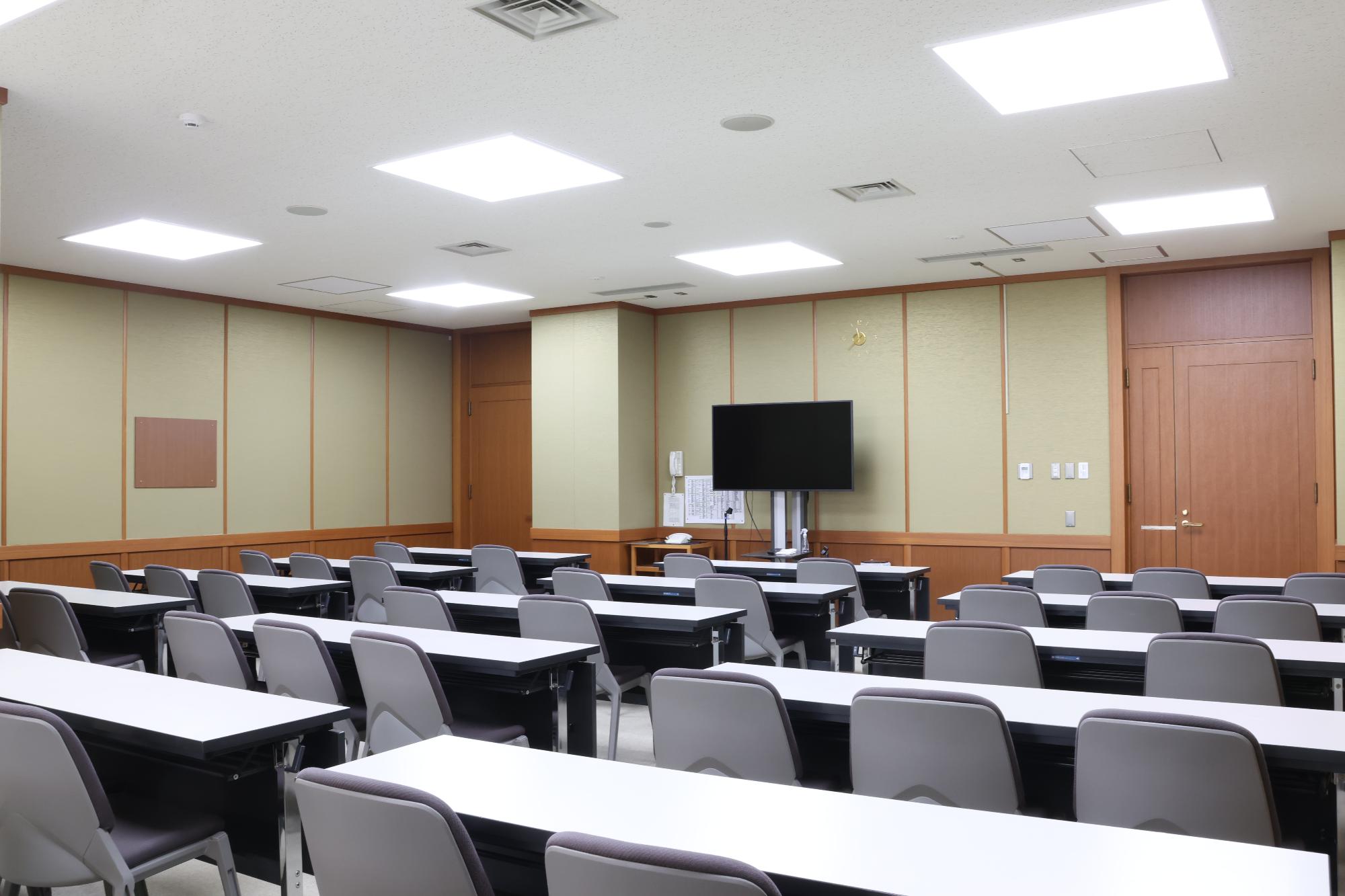 市役所議会棟