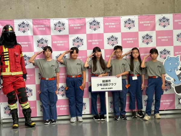 訓練競技終了後に撮影ブースで記念撮影