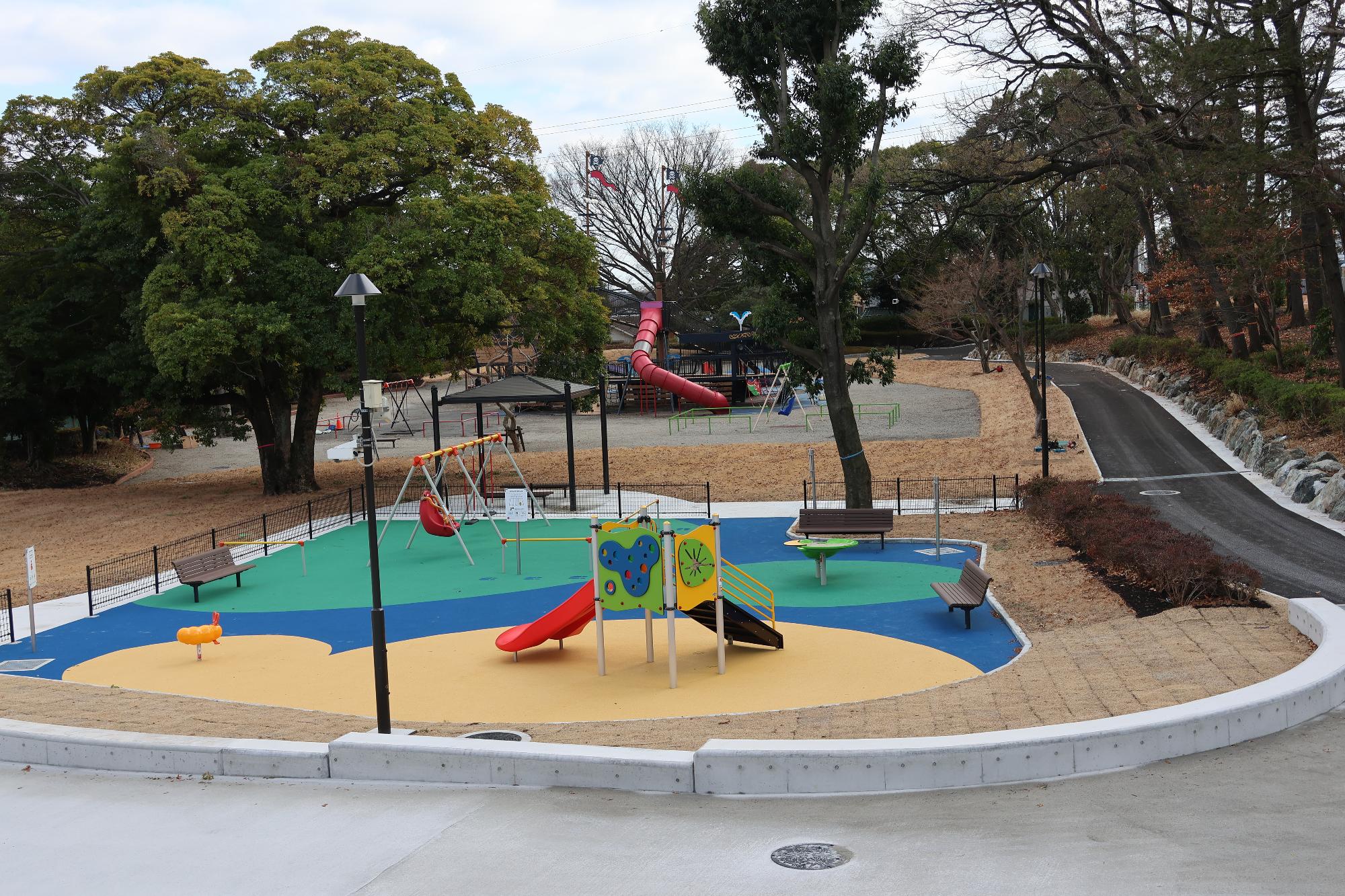 光綾公園