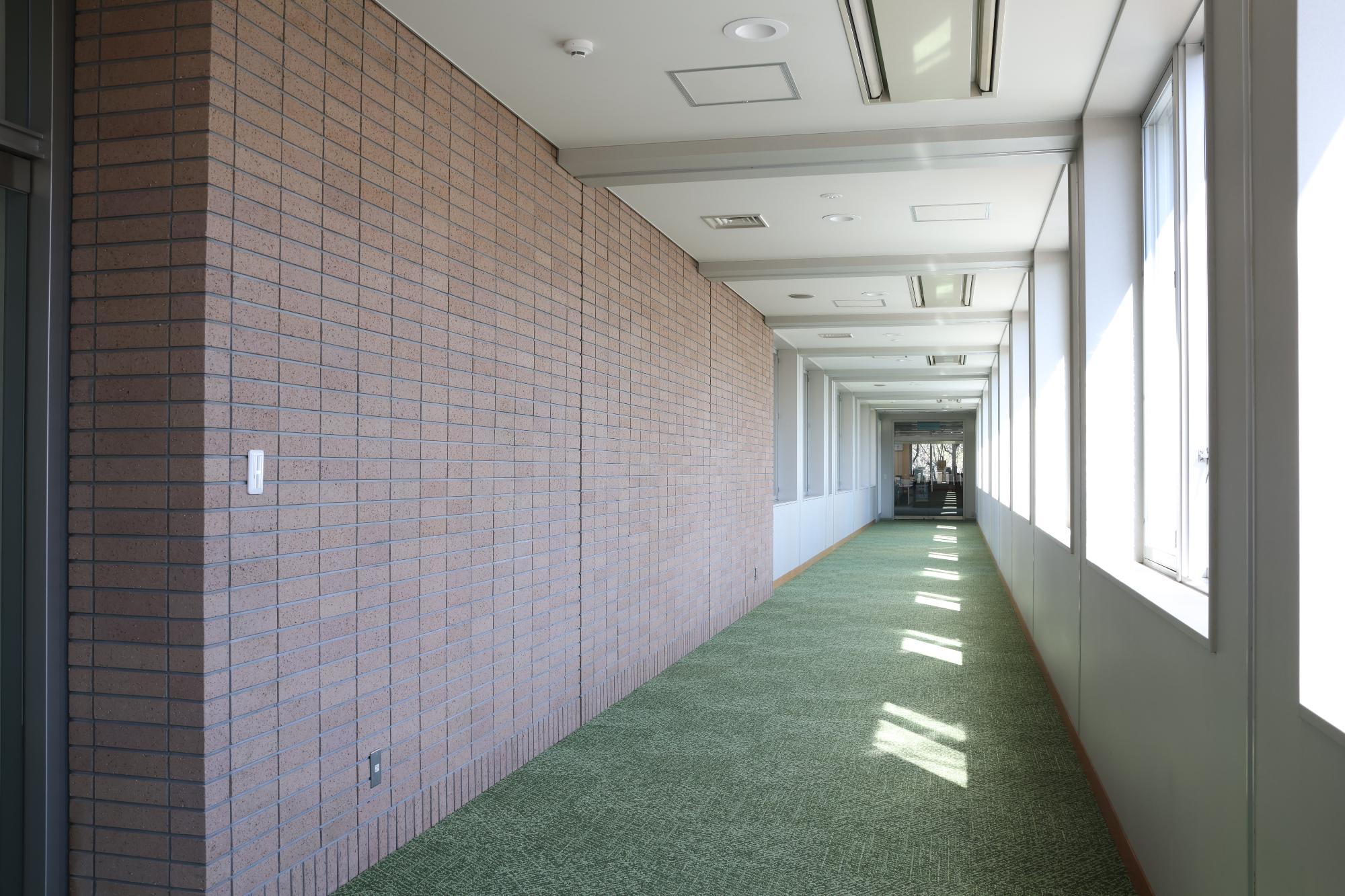 市役所廊下
