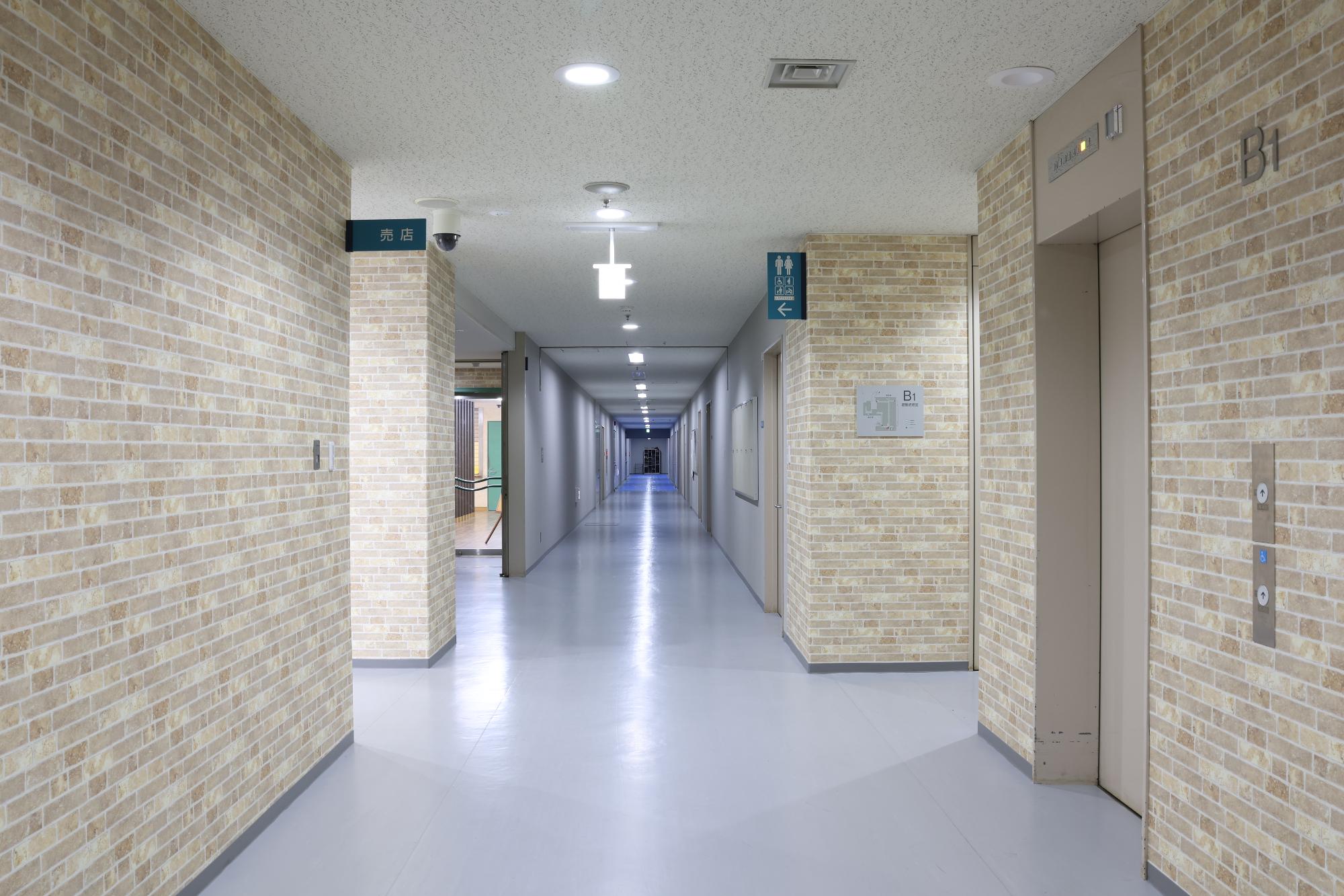 市役所廊下