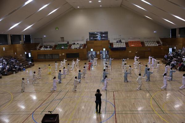 綾瀬市総合スポーツ大会総合開会式の様子
