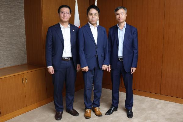 表敬訪問の様子