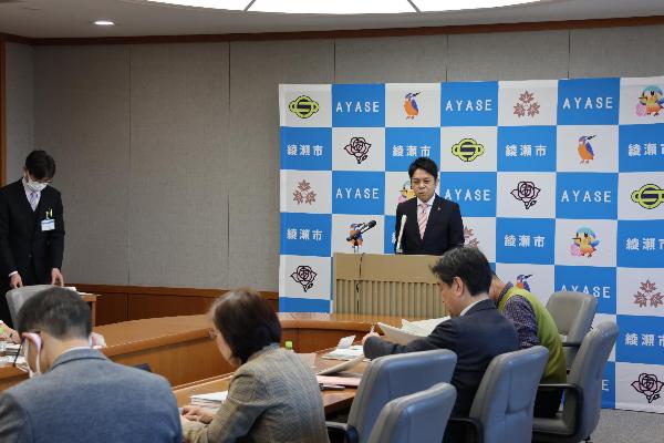 記者会見の様子