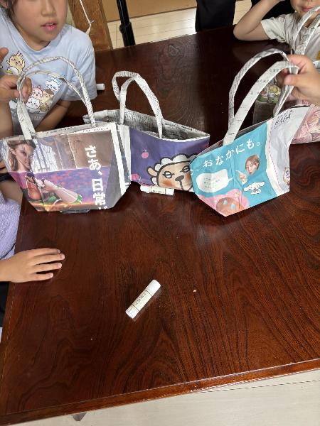 完成した新聞バッグ