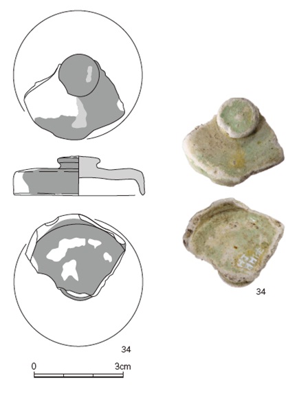 出土された陶器の破片の一部(奈良三彩)の写真と図化された資料