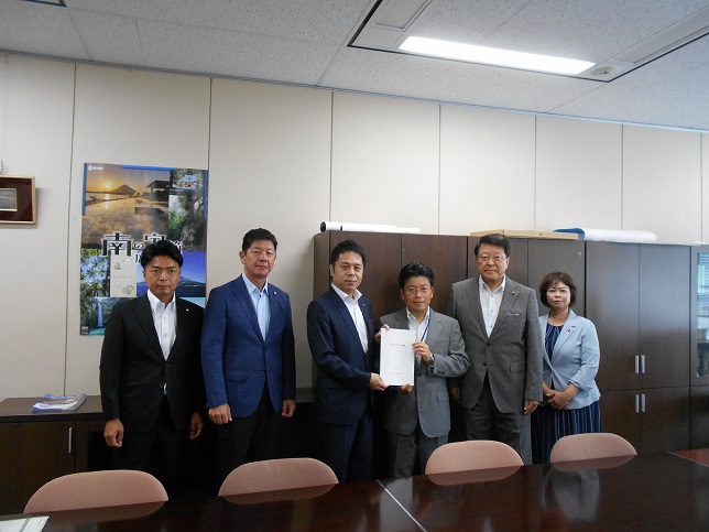 総務省での要請