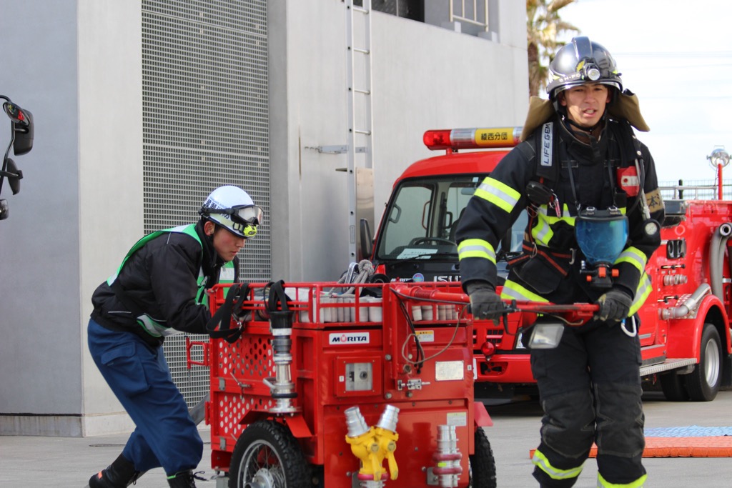 ホースカーえい行