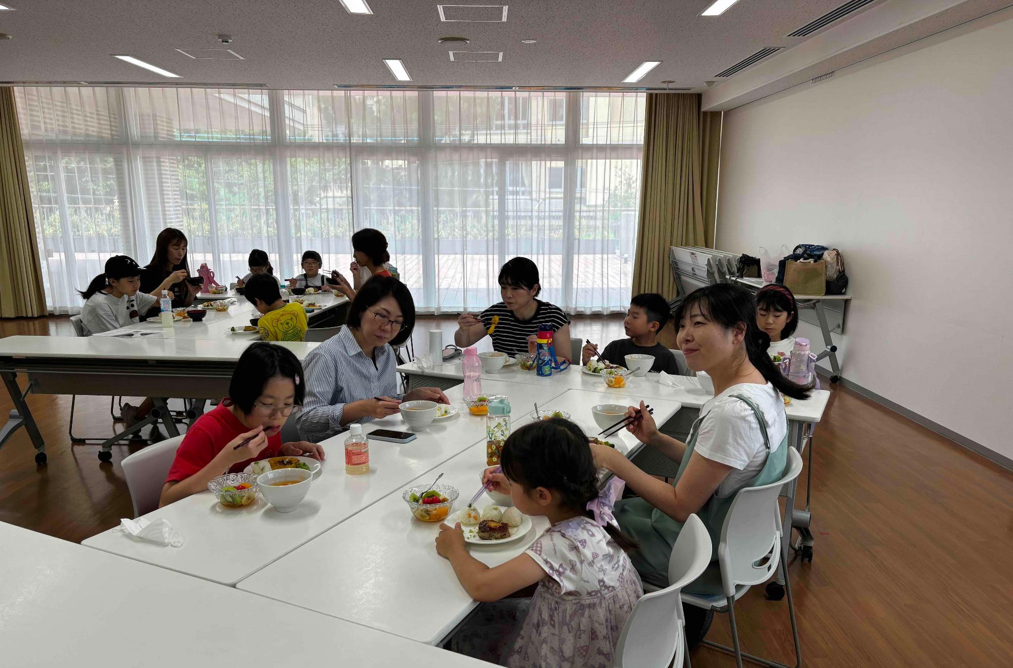 みんなで試食